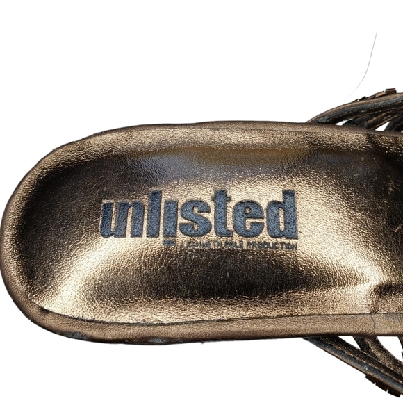 Unlisted | 90s Square Toe Vegan Leather Embellished Thong Block Heel Sandals 6.5 - Picture 8 of 11